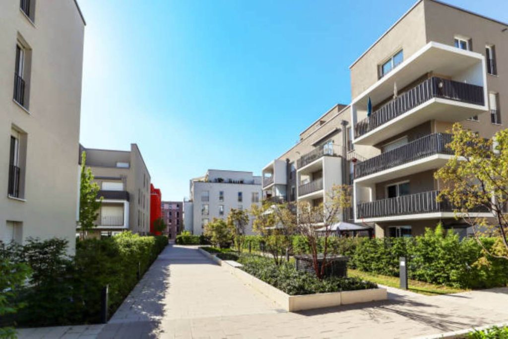 Disadvantages Of The Real Estate Business real estate