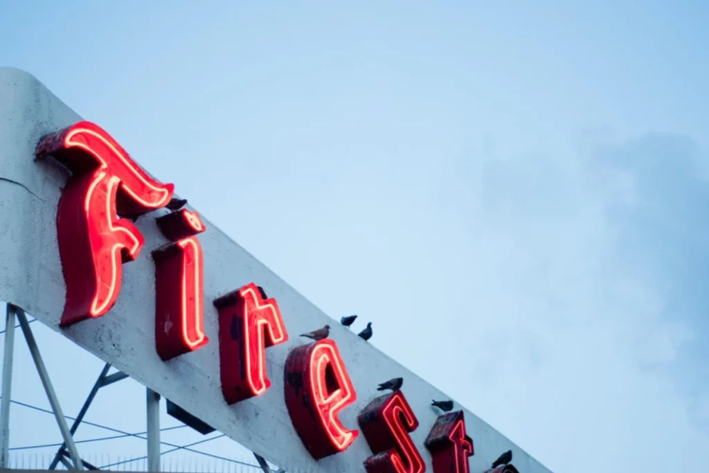 Searching for Auto Body Shops for Lease Online: A Guide for Interested NNN Investors Auto Body Shops